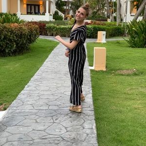 BLACK & WHITE ROMPER